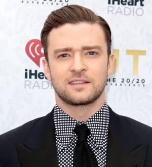 Justin Timberlake serenades Jessica Biel at Big Apple gig