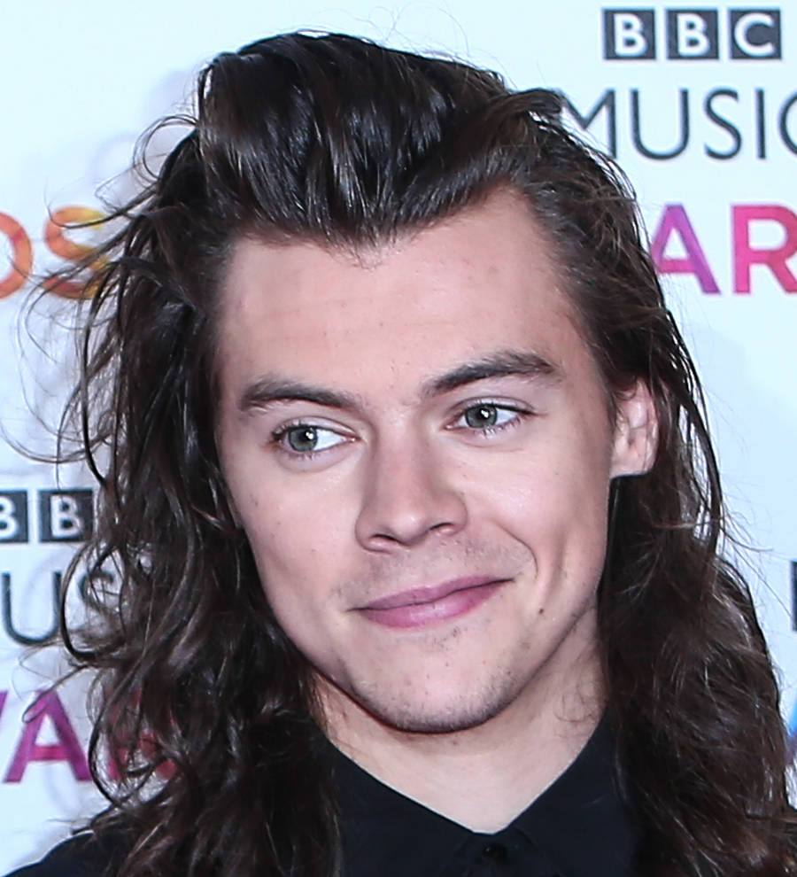 Harry Styles celebrates birthday with new management