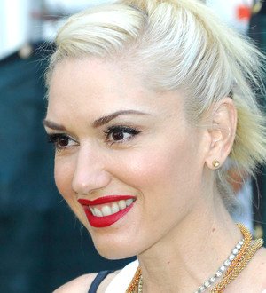 Gwen Stefani to host Obama family day