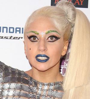 Lady Gaga fans crash websites in ticket frenzy