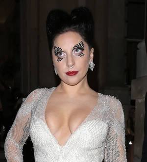 Lady Gaga gives father control of mansion