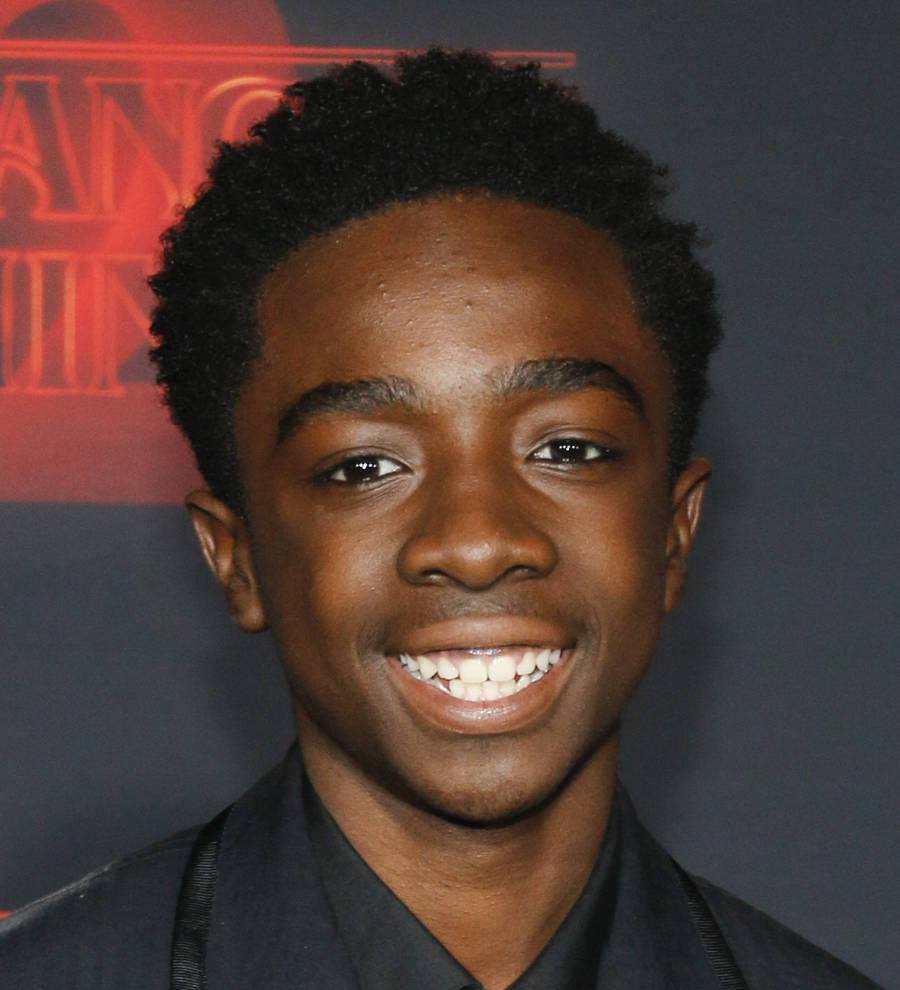 Stranger Things kid insists first kiss on TV doesn't count