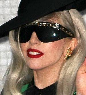 Lady Gaga clamps down on internet bullies