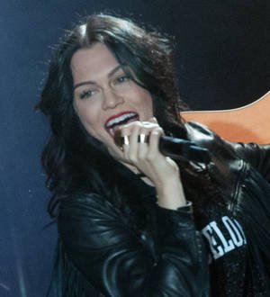Jessie J recovers in time for Wireless performance