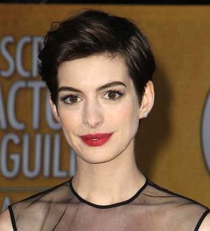 Anne Hathaway: 'I am unemployed'