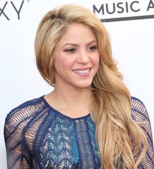 Shakira about to give birth - report