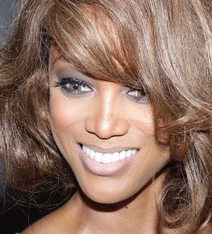Tyra Banks goes back to school for Harvard reunion