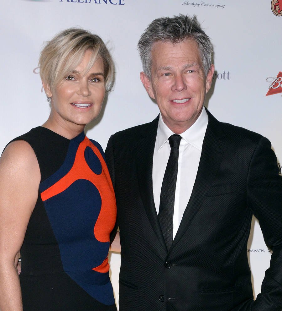 Yolanda Foster files for divorce