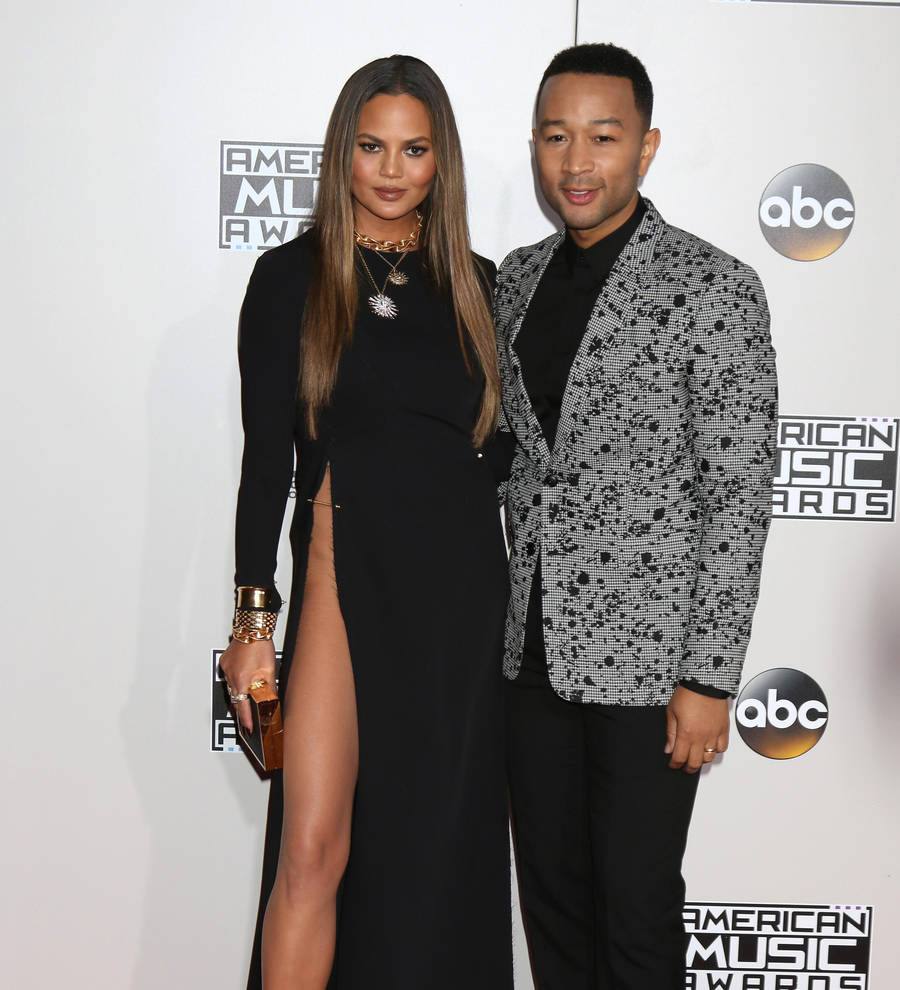 John Legend wishes Chrissy Teigen a happy birthday with sand art