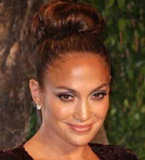 Jennifer Lopez and Rodrigo Santoro too affectionate for director's liking