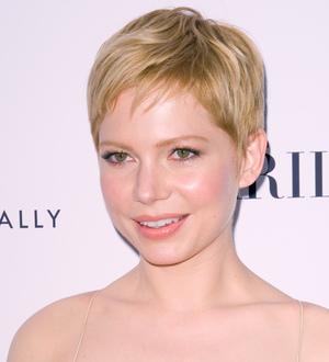 Michelle Williams accepts single life