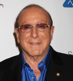 Clive Davis to offer Anne Hathaway Broadway lead in My Fair Lady