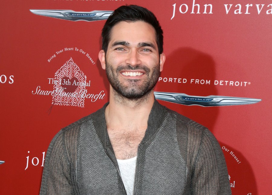 Tyler Hoechlin Trades in Claws for a Cape as The CW's New Superman!