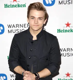 Hunter Hayes planning record-breaking 24-hour tour