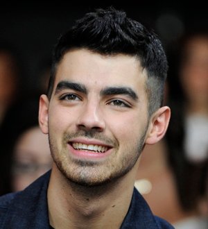 Joe Jonas lands dream tour with Britney Spears
