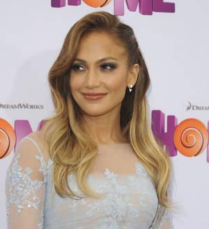 Jennifer Lopez to be honored at Radio Disney Music Awards