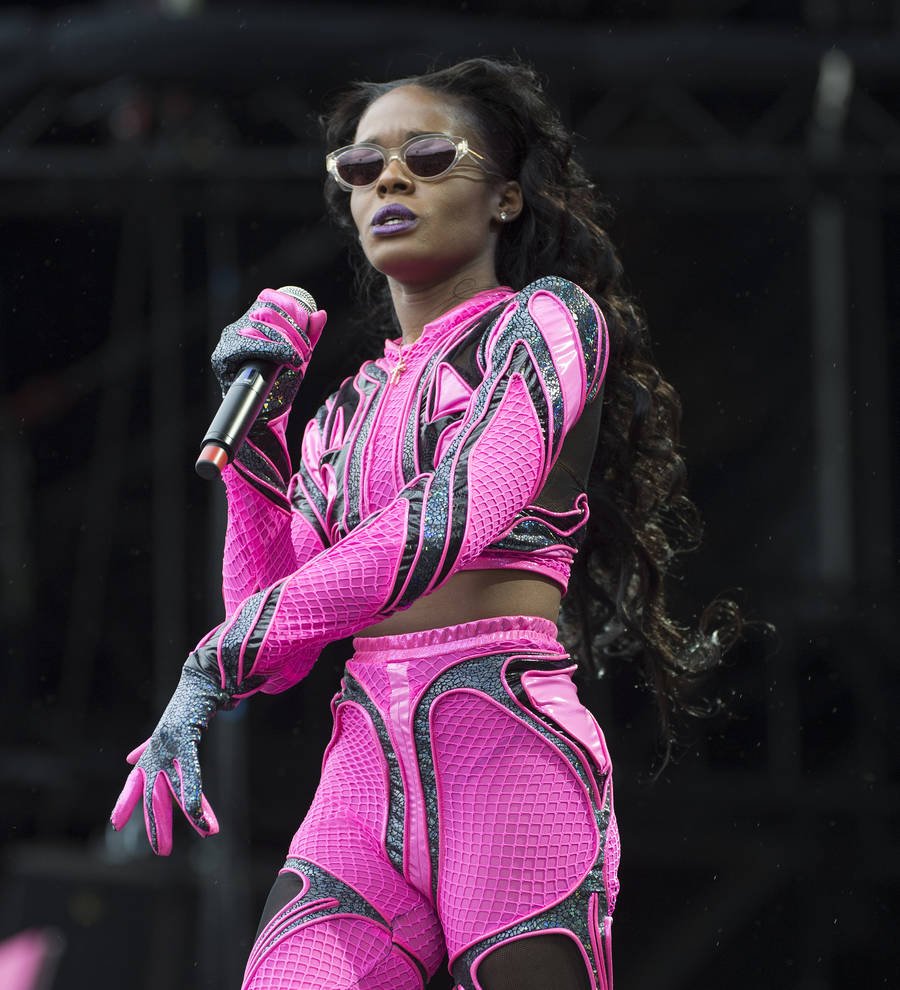 Azealia Banks takes aim at Cardi B for new number one feat