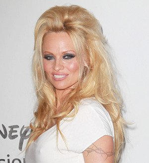 Pamela Anderson unhappy with Canada's new aquarium