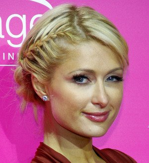 Paris Hilton visits orphans in Indonesia