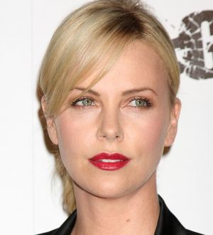Charlize Theron bullied and ignored during geeky school years