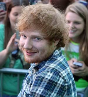 Ed Sheeran defends Taylor Swift in Nicki Minaj dispute