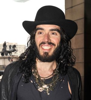 Russell Brand reprimands and insults heckler at stand-up gig