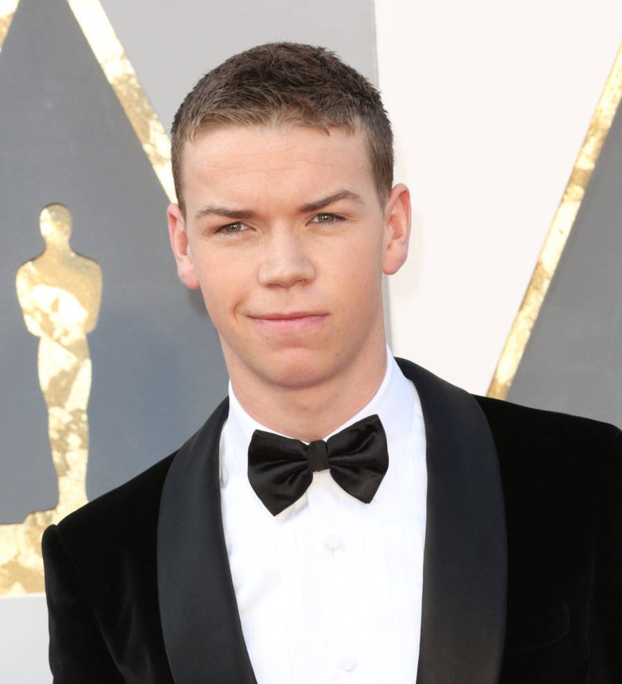 Will Poulter: 'Pals keep me grounded'