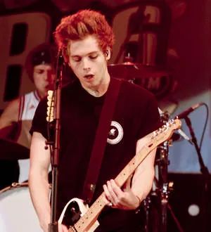 5 Seconds Of Summer's Michael Clifford misses concert after losing passport