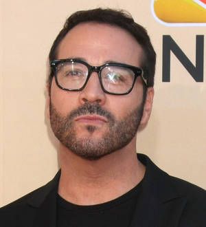 Jeremy Piven to hit Entourage press tour in character