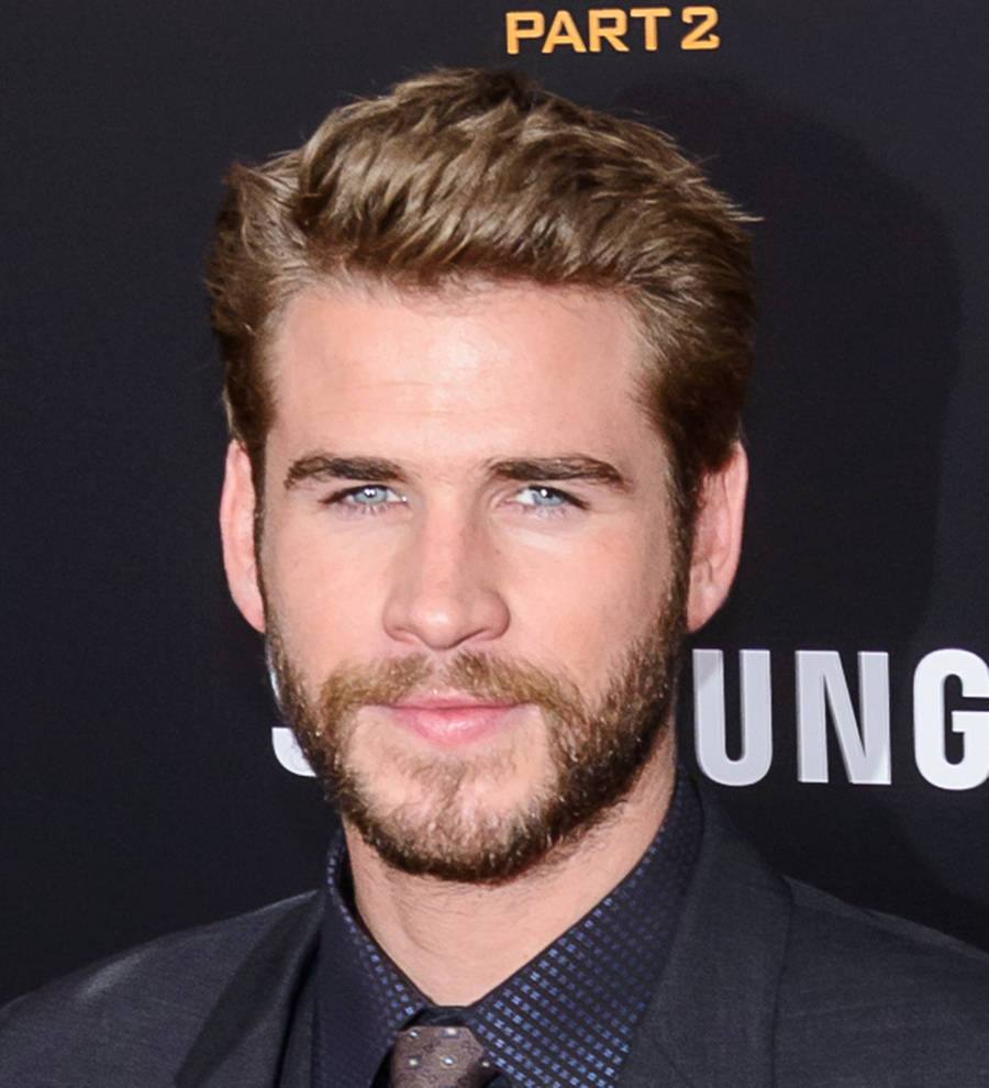 Liam Hemsworth 'avoiding complications' with girlfriend Miley Cyrus