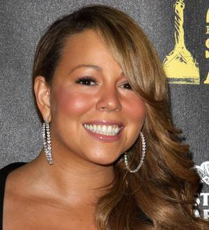 Carey Returns with Christmas Album