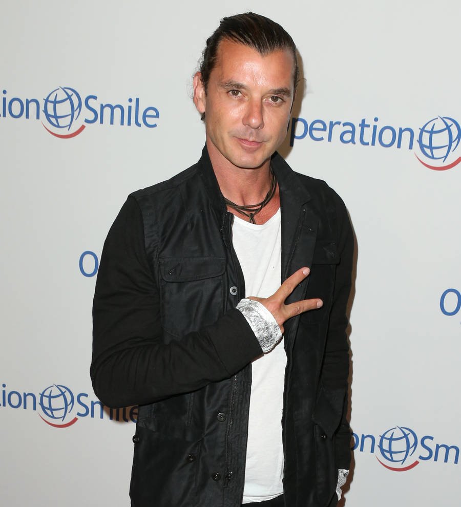 Gavin Rossdale still wearing wedding ring two months after split