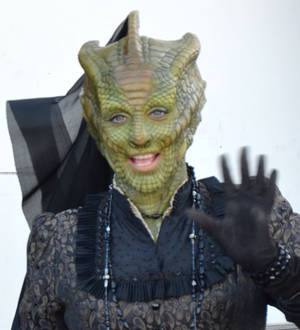 U.K. TV watchdogs not investigating complaints about Doctor Who lesbian kiss scene