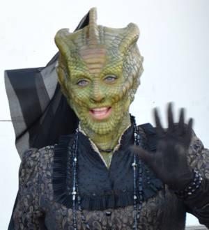 U.K. TV watchdogs not investigating complaints about Doctor Who lesbian kiss scene