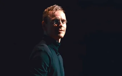First Look at Michael Fassbender in Danny Boyle's 'Steve Jobs' Biopic!