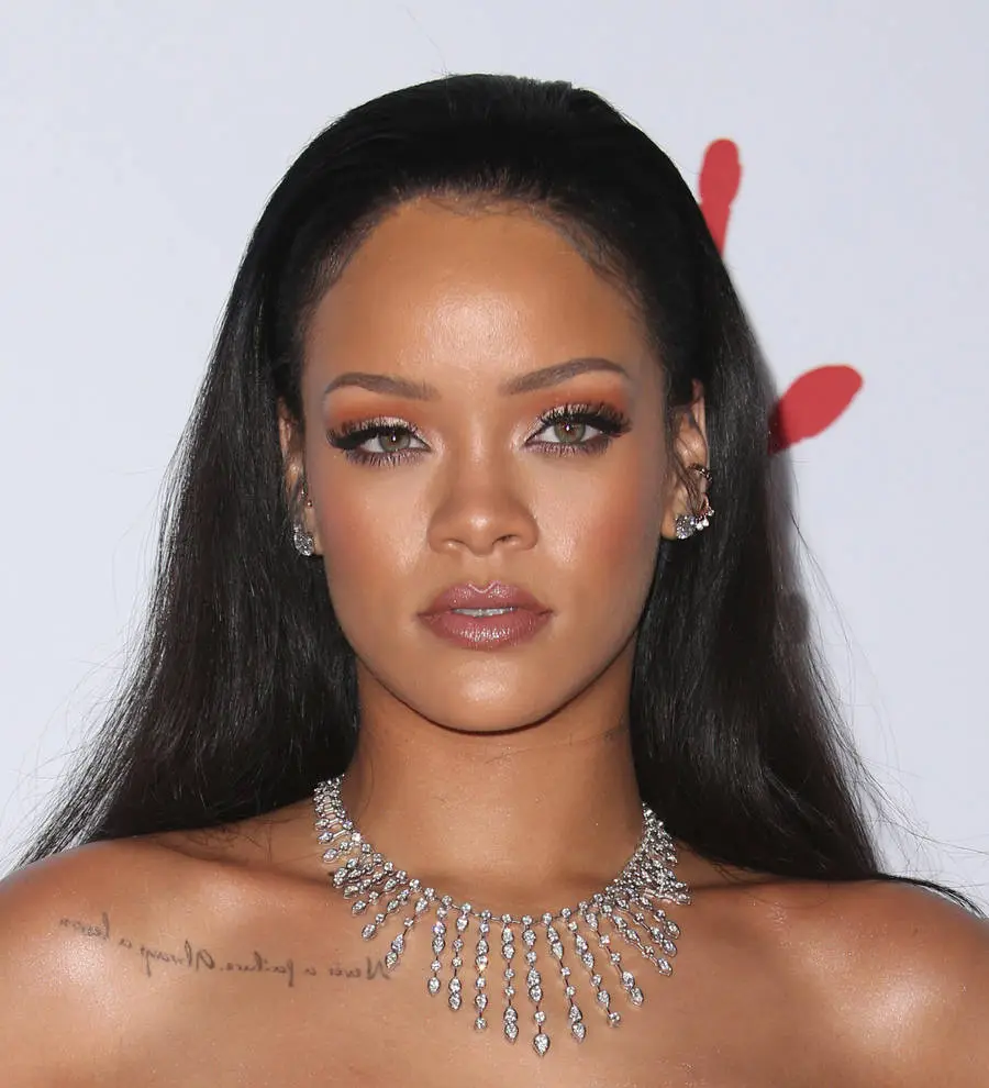 Sia: 'Rihanna's new album is not yet finished'