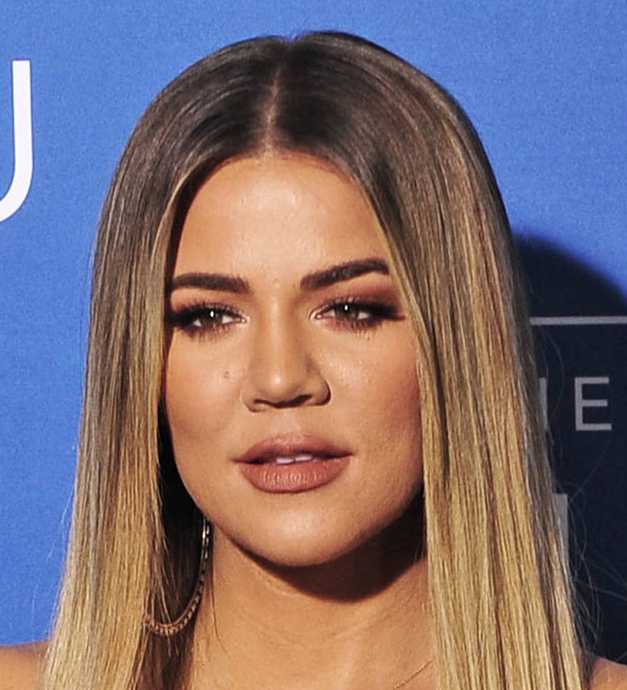 Khloe Kardashian keeps mom on pregnancy rumors