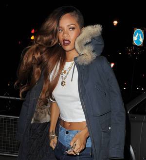 Sick Rihanna axes Boston show