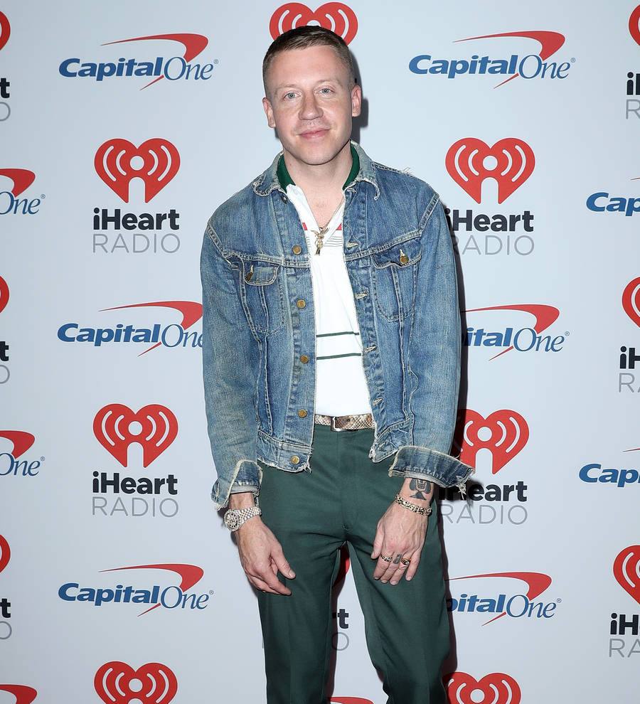 Macklemore to defy critics and play gay anthem at Australian rugby final