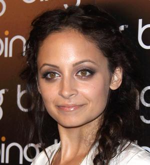 Nicole Richie Attacks Photo Agency Snappers in Raging Blog Post