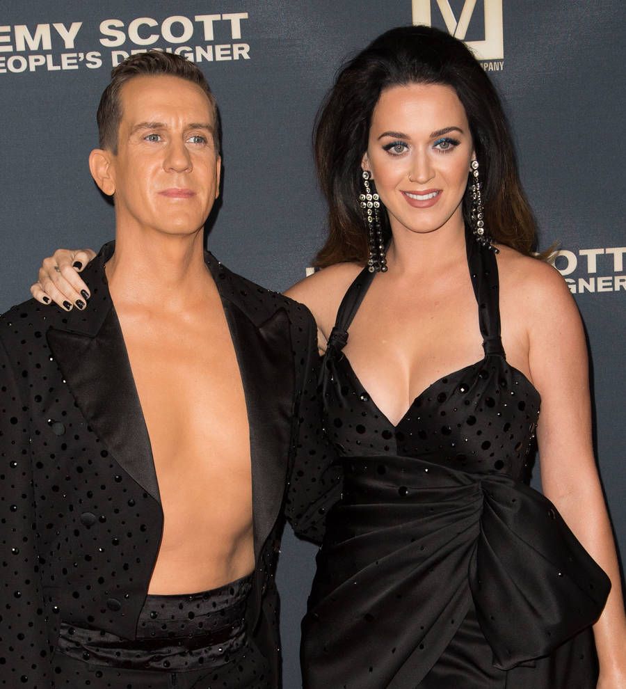 Katy Perry dress lawsuit moves forward