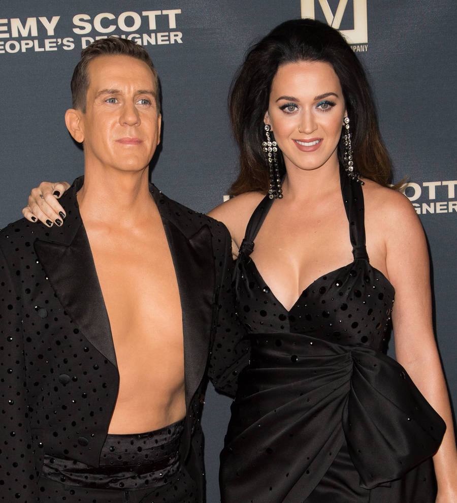 Katy Perry dress lawsuit moves forward