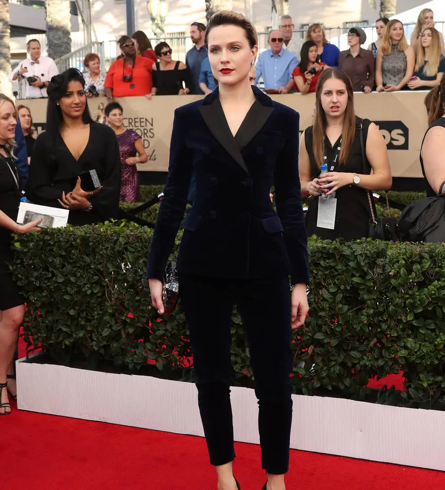 Evan Rachel Wood receives award for gay rights awareness work