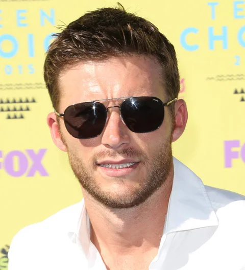 Scott Eastwood dating Charlotte McKinney - report