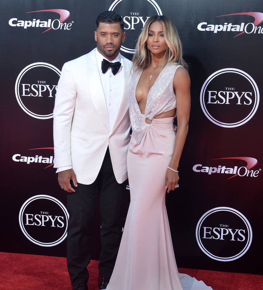 Ciara and Russell Wilson visit children's hospital before Thanksgiving