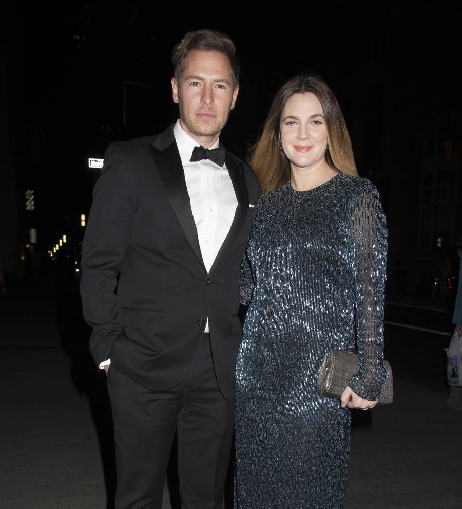 Drew Barrymore splits from third husband - report
