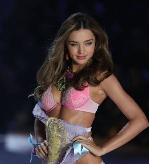 Miranda Kerr replaces Kate Moss as face of Mango label