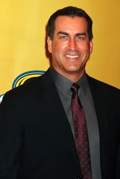 Rob Riggle Wriggling His Way Back on TV!