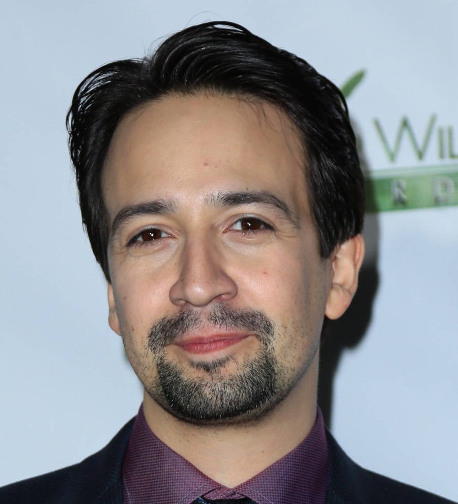 Lin-Manuel Miranda shares family's storm survival story to help raise funds for Puerto Rico