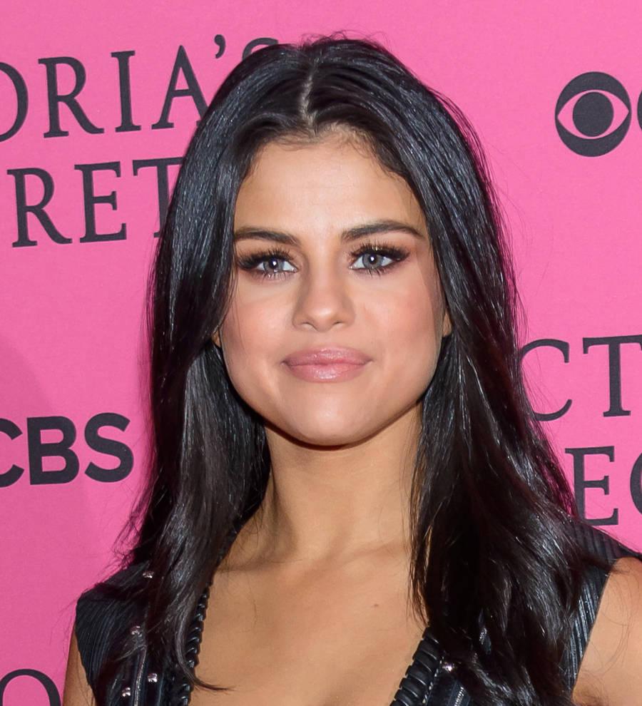 Selena Gomez: 'I'm single'